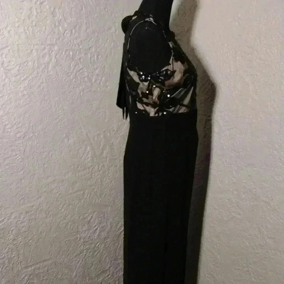 Vince camuto sequin crepe column Gown. - Picture 8 of 16